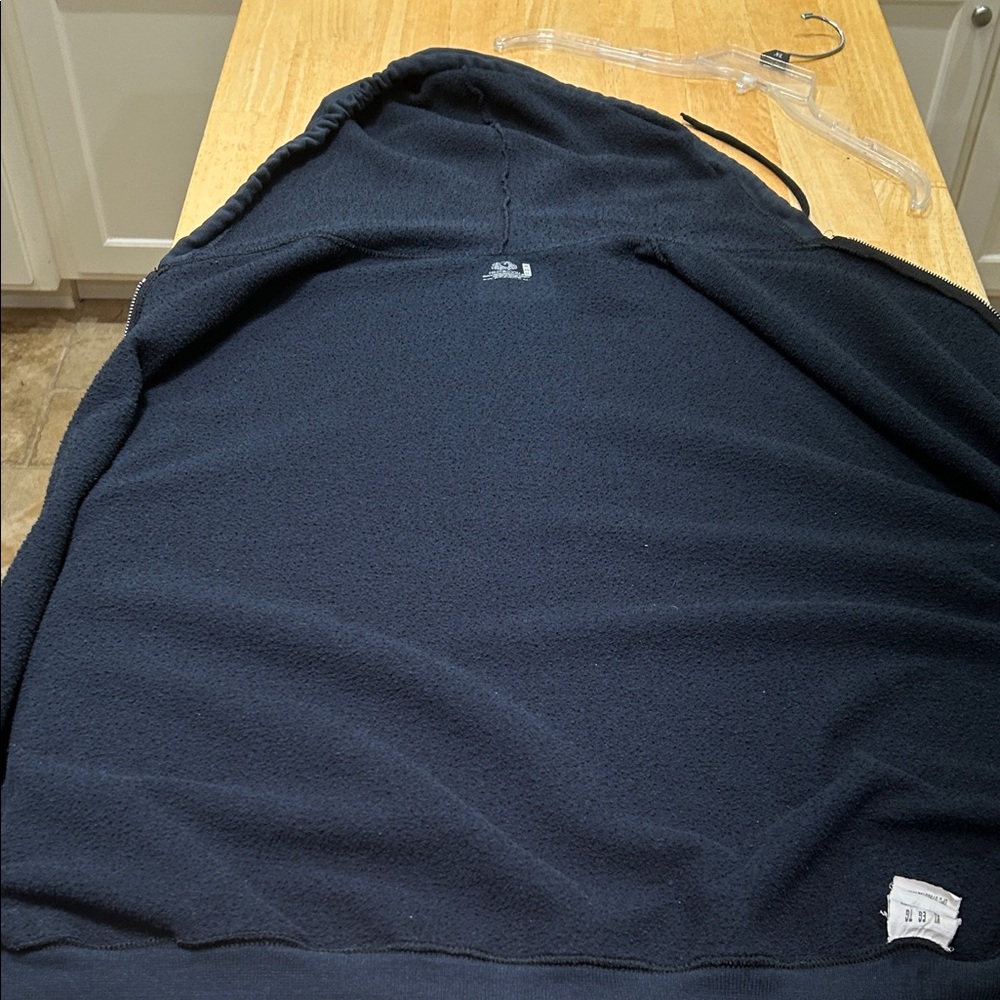 Fruit of the Loom Men's Navy Zip-Up fleece jacket. - Picture 14 of 16